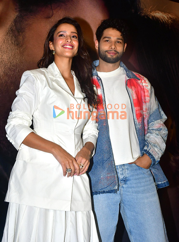 photos siddhant chaturvedi triptii dimri karan johar and others grace the trailer launch of dhadak 2 9