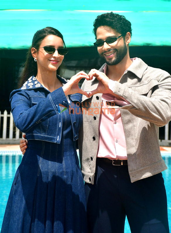 Photos: Siddhant Chaturvedi and Triptii Dimri snapped promoting Dhadak 2 Photos: Siddhant Chaturvedi and Triptii Dimri snapped promoting Dhadak 2