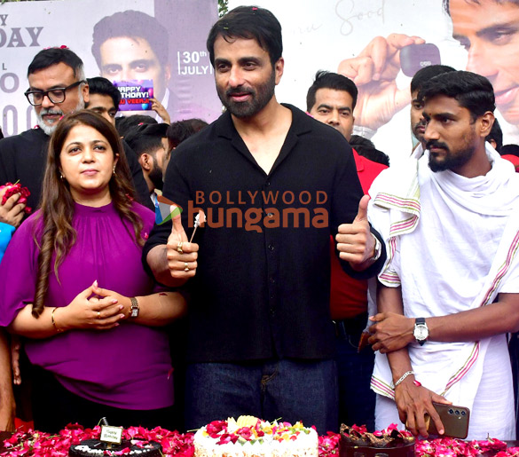 photos sonu sood celebrates his birthday with fans 2