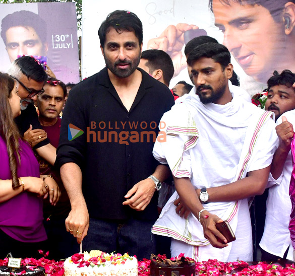 photos sonu sood celebrates his birthday with fans 5