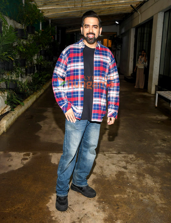 photos subhash ghai shatrughan sinha and others grace the special screening of nikita roy 1