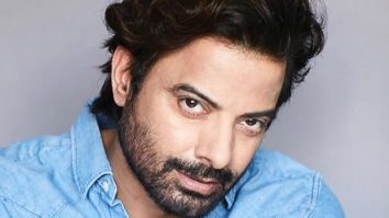 Rahul Bhat hosts lavish Kashmiri dinner for The Wives team; director Madhur Bhandarkar attends