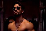 Tiger Shroff never fails us with his physique