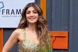 Shilpa Shetty in a sexy green saree