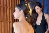 Btwon besties Disha Patani & Mouni Roy papped together