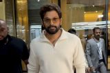 Allu Arjun’s dashing airport entry