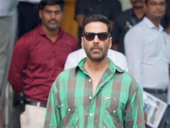 Khiladi Kumar aka Akshay makes an appearance on Independence Day Khiladi Kumar aka Akshay makes an appearance on Independence Day