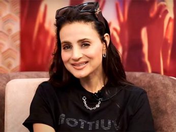 What’s In My Bag with Ameesha Patel | Fashion | Lifestyle | Bollywood Hungama