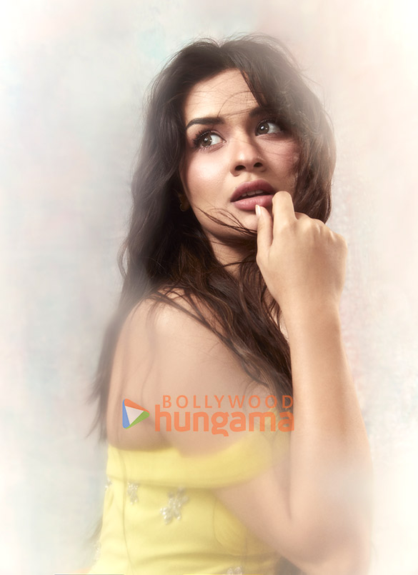 avneet kaur 2 62