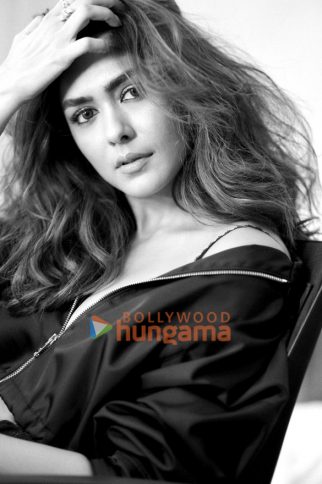 Mrunal Thakur