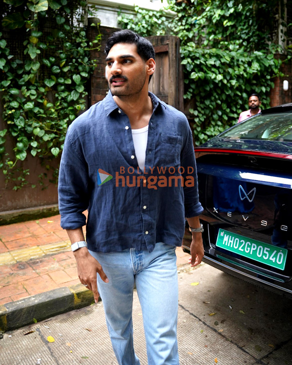 photos ahan shetty snapped at imtiaz alis office in versova 2