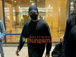 Photos: Allu Arjun and Giorgia Andriani snapped at the airport