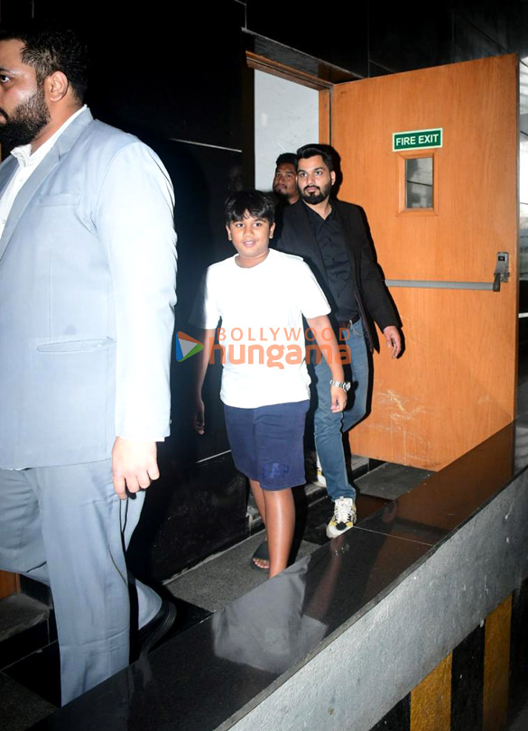 photos allu arjun with wife and kids snapped outside a restaurant in bkc