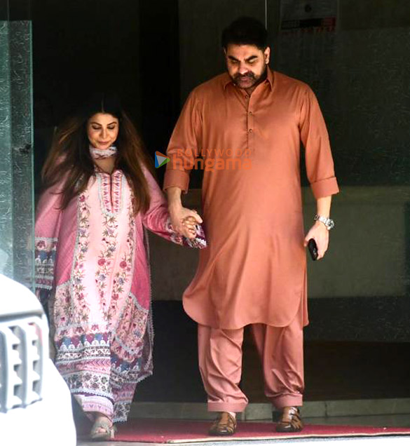 Pictures: Arbaaz Khan, Sshura Khan and Arpita Khan snapped at Alvira Khan Agnihotri’s home in Bandra for Raksha Bandhan | Events & Occasions Pictures: Arbaaz Khan, Sshura Khan and Arpita Khan snapped at Alvira Khan Agnihotri’s home in Bandra for Raksha Bandhan | Events & Occasions