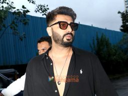 Photos: Arjun Kapoor, Sangeeta Bijlani and Wardha Nadiadwala snapped at Juhu PVR Photos: Arjun Kapoor, Sangeeta Bijlani and Wardha Nadiadwala snapped at Juhu PVR