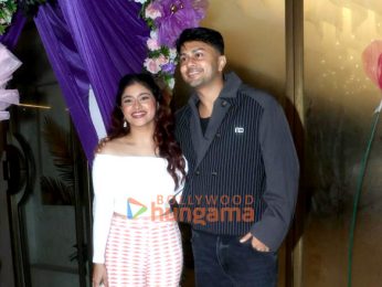 Photos: Awez Darbar, Nagma Mirajkar and others grace Gauahar Khan’s baby shower ceremony Photos: Awez Darbar, Nagma Mirajkar and others grace Gauahar Khan’s baby shower ceremony