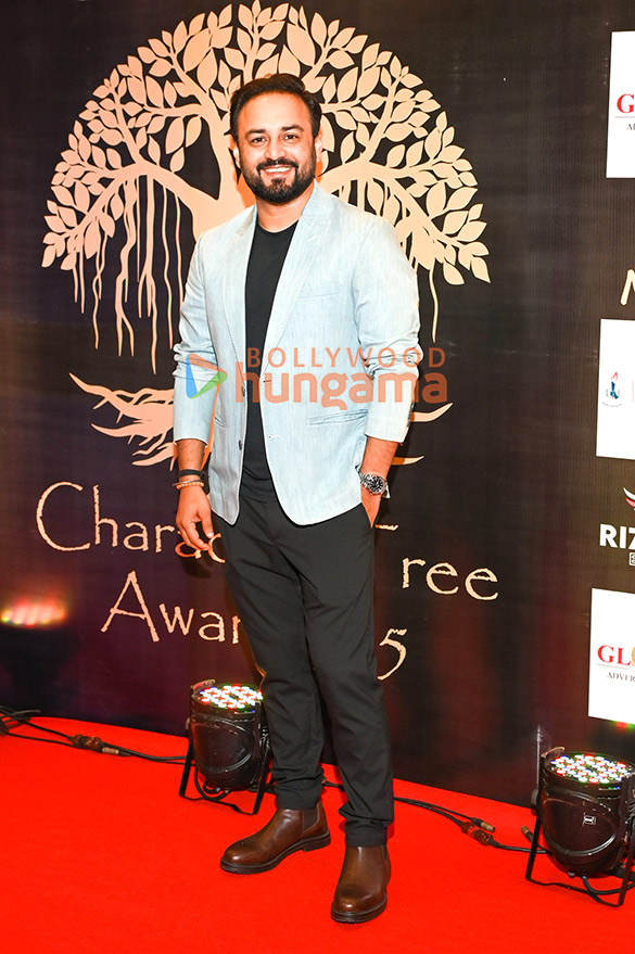 photos celebs snapped at the character tree awards 24