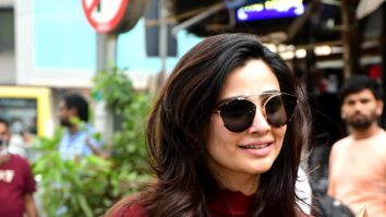 Photos: Daisy Shah snapped outside a gym in Bandra