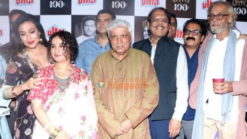 Photos: Javed Akhtar, Divya Dutta, Rituparna Sengupta and others attend the premiere of Guru Dutt’s Pyaasa 4K restored version