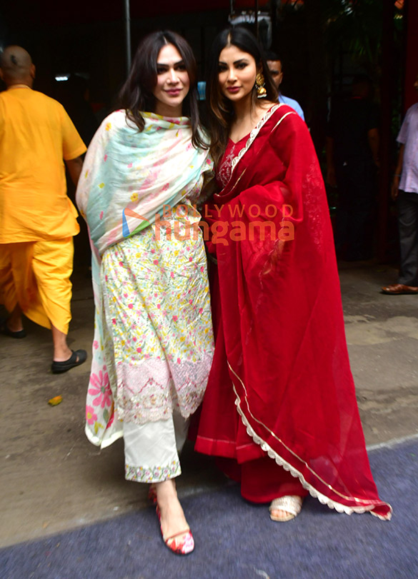 photos mouni roy and vanessa walia snapped at iskon temple in juhu 3