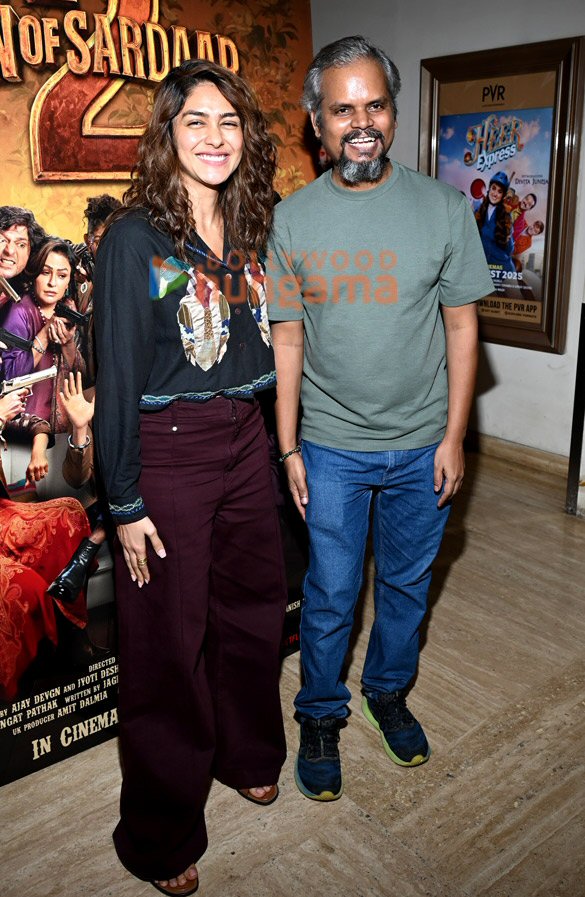 photos mrunal thakur deepak dobriyal and akanksha puri snapped at a special screening of son of sardaar 2 hosted by debutant roshni walia 7