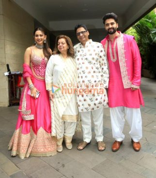 Photos: Rakul Preet Singh, Jackky Bhagnani, Bhushan Kumar and others at Bhagnani House for Ganpati darshan in Bandra