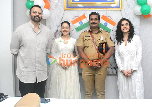 Photos: Rohit Shetty, Nushrratt Bharuccha and Amruta Khanvilkar snapped at the Police Officers Colony on Independence Day Photos: Rohit Shetty, Nushrratt Bharuccha and Amruta Khanvilkar snapped at the Police Officers Colony on Independence Day