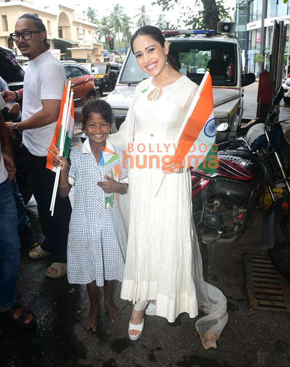 photos rohit shetty nushrratt bharuccha and amruta khanvilkar snapped at the police officers colony on independence day 6