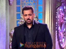Photos: Salman Khan snapped on the sets of Bigg Boss 19