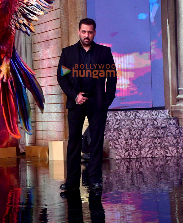 photos salman khan snapped on the sets of bigg boss 19 9