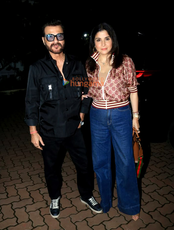 Photos: Sanjay Kapoor, Chunky Panday and others grace Kanika Kapoor’s birthday bash Photos: Sanjay Kapoor, Chunky Panday and others grace Kanika Kapoor’s birthday bash