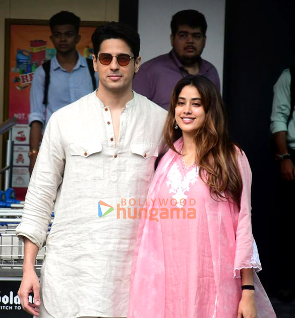 photos sidharth malhotra janhvi kapoor snapped at kalina airport as they head to tirupathi to seek blessings ahead of param sundari re 1