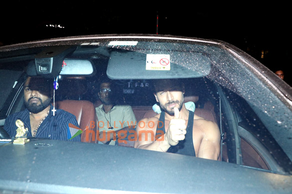 photos tiger shroff anil kapoor hrithik roshan and others grace the special screening of war 2 at yrf studios 2