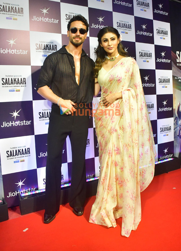 photos tiger shroff disha patani mouni roy and others grace the premiere of salakaar 11 4