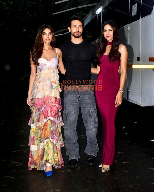 photos tiger shroff sonam bajwa and harnaaz sandhu snapped promoting baaghi 4 on the sets of bigg boss 19 6 photos tiger shroff sonam bajwa and harnaaz sandhu snapped promoting baaghi 4 on the sets of bigg boss 19 6