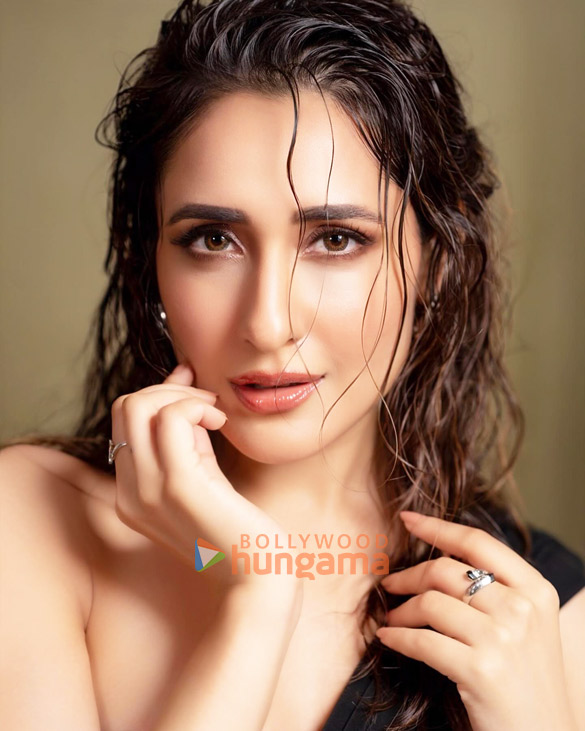 pragya jaiswal 5 12