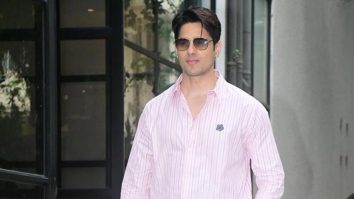Papa Malhotra papped in pink shirt! Sidharth Malhotra