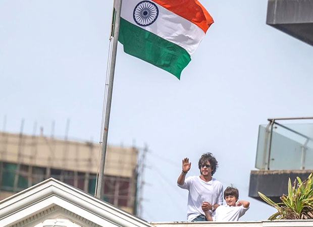 शाहरुख खान ने एक दिल दहला देने वाली पोस्ट में अब्राम के साथ स्वतंत्रता दिवस को चिह्नित किया 