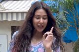 Sonam Bajwa pappee in a blue kurta set