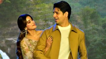 Sidharth & Janhvi grooving on Pardesiya