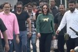 Ajay Devgn & Esha Gupta papped together
