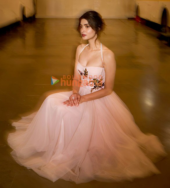 diana penty 1 126