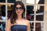 Diana Penty in gorgeous denim dress