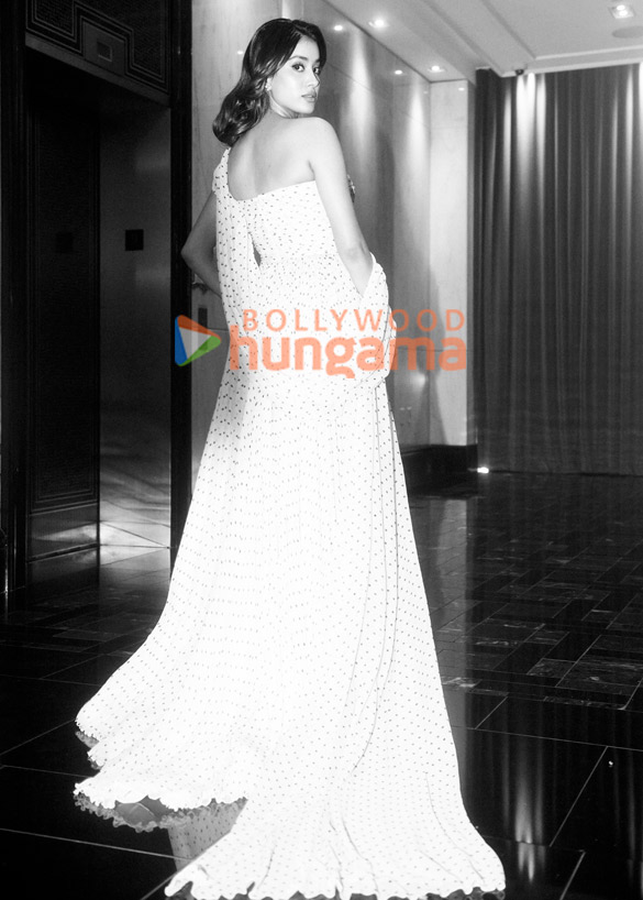 janhvi kapoor 10 30