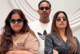 Janhvi Kapoor & her team grooving on her new song