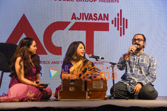 photos aamir khan and others graces the 4th season of ajivasan act 1212 5