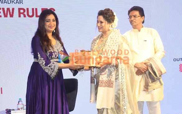 photos aamir khan and others graces the 4th season of ajivasan act 1212 8