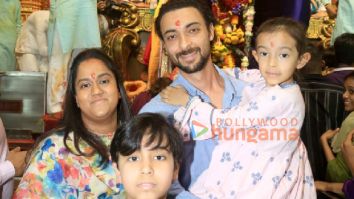 Photos: Aayush Sharma and Arpita Khan snapped at Lalbaugcha Raja