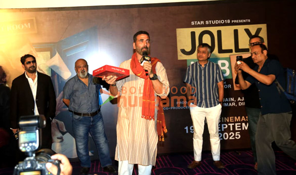 photos akshay kumar arshad warsi saurabh shukla and others grace the trailer launch of jolly llb 3 4