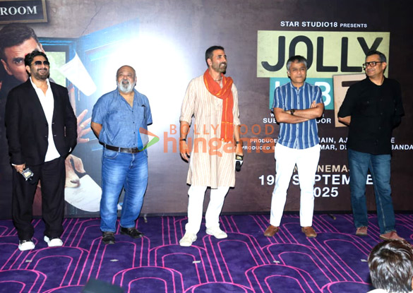 Photos: Akshay Kumar, Arshad Warsi, Saurabh Shukla and others grace the trailer launch of Jolly LLB 3 Photos: Akshay Kumar, Arshad Warsi, Saurabh Shukla and others grace the trailer launch of Jolly LLB 3